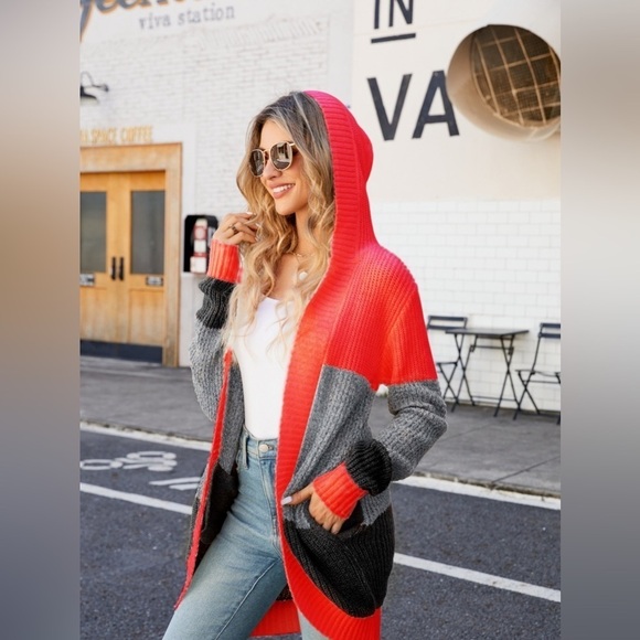 Unveil Your Style Color Block Hooded Cardigan - Picture 2 of 4